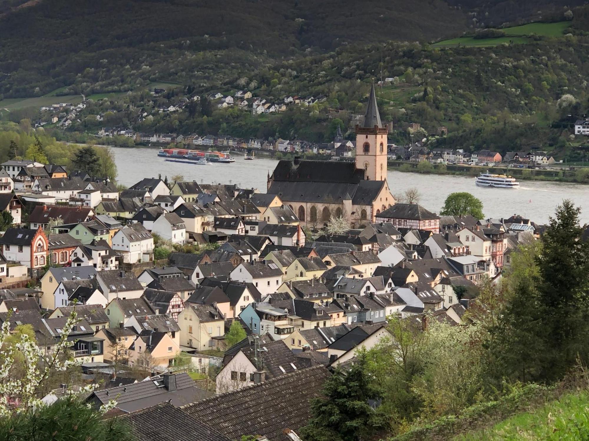 Rheinliebe Bistro Und Pension Lorch am Rhein Exterior foto